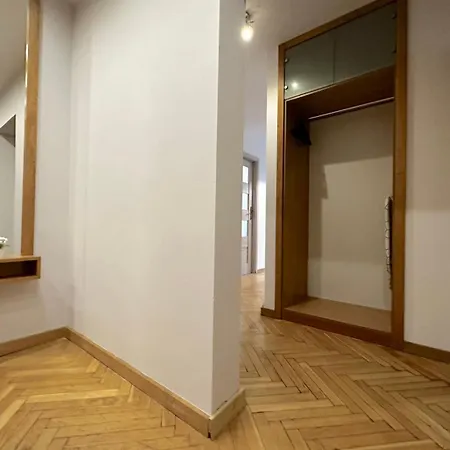 Rum i privatbostad Elk - 5 Minutes To Molo & Seaside Sopot